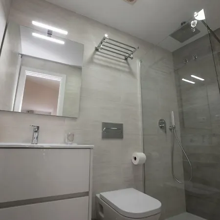 Mombasa 2 Planta Nerja