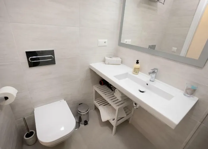 Mombasa 2 Planta Apartament Nerja